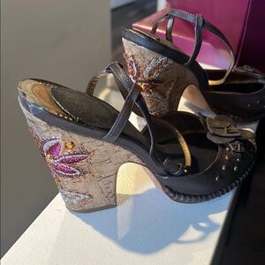 Embroidered Black Wedge Sandals